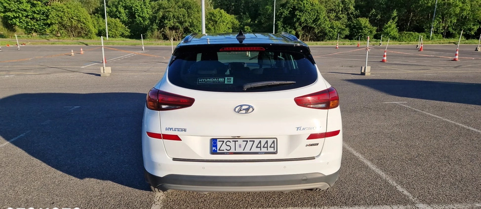 Hyundai Tucson cena 92000 przebieg: 75000, rok produkcji 2020 z Krzanowice małe 121